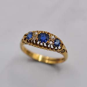 Antique 1910s 18ct Gold Sapphire & Diamond Seven-Stone Ring, UK Size Q (US Size 8 1/4)