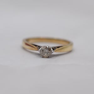 Vintage 9ct Gold 0.25ct Diamond Solitaire Ring, UK Size J 1/2 (US Size 5)
