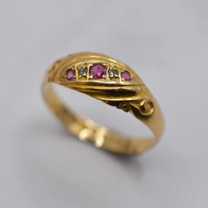 Antique Edwardian 18ct Gold Ruby & Diamond Ring, UK Size O 1/2 (US Size 7 1/4)