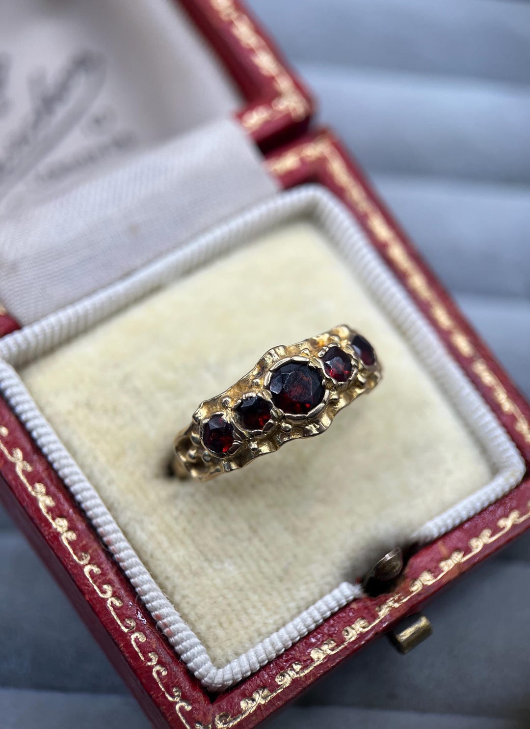Vintage 1970s 9ct Gold Garnet Five Stone Ring Uk Size O Us Size 7 1 4