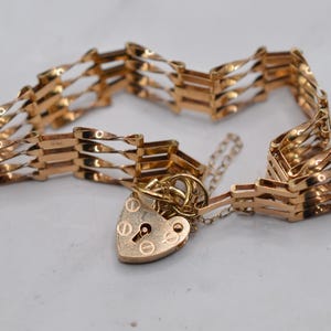 1980s Vintage 9ct Gold Gate Link Bracelet with Heart Padlock & Safety Chain (7&quot;)