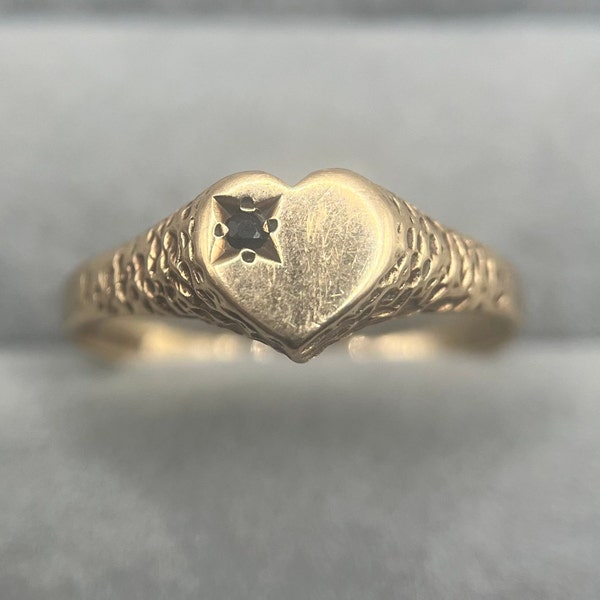 Vintage 9ct Gold Heart Signet Ring with Sapphire, UK Size N (US Size 6.75)