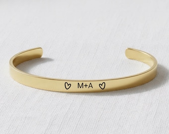 Pulsera grabada personalizada, regalo de joyería personalizado para mujeres, mamás, esposas y damas de honor. Acero inoxidable, oro, brazalete ajustable.
