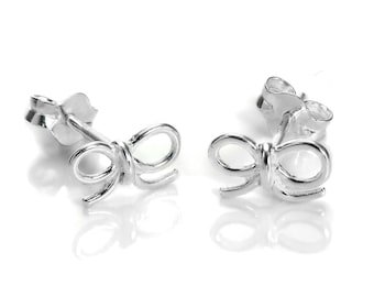 Pendientes de plata de ley con forma de lazo – Joyería ligera para uso diario