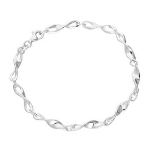 Pode incluir: Uma pulseira de prata com um design de corda torcida. A pulseira é feita de metal brilhante e apresenta um fecho de lagosta. Os elos são conectados em um padrão contínuo, criando uma aparência fluida e elegante.