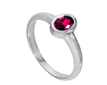 Sterling Silber & Rubin CZ Kristall Oval Juli Birthstone Ring Größen J - U