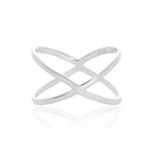 May include: A silver ring featuring an overlapping X design. The ring is made of a shiny metal and has a minimalist style. The ring is likely made of sterling silver, as indicated by the "925" stamp.