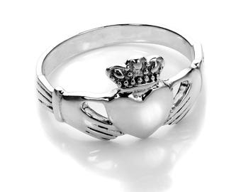Anillo Claddagh de plata de ley grabado - Regalo de joyería tradicional irlandesa