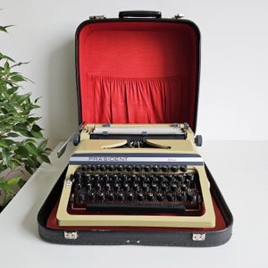 Vintage Präsident De Luxe Portable Typewriter, 1980s