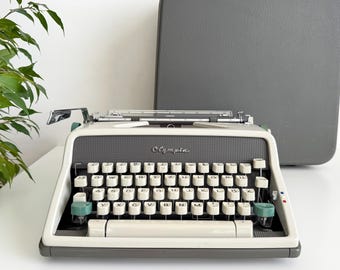 Olympia SM7, working manual typewriter, 1960s, Professionally maintained