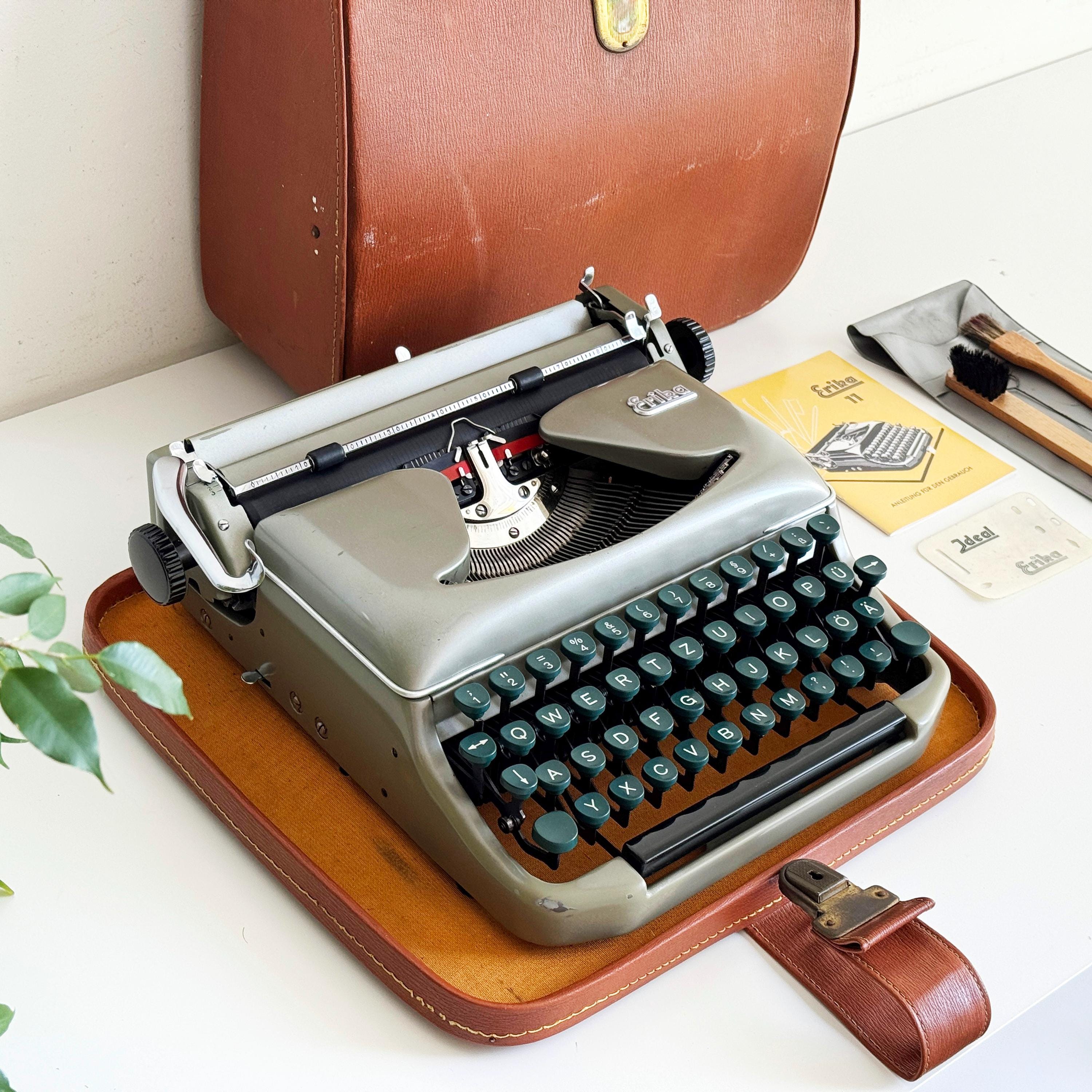 専用　実働品　Erika 5 エリカタイプライター QWERTYZ配列 AlexTypewriters - Etsy 日本