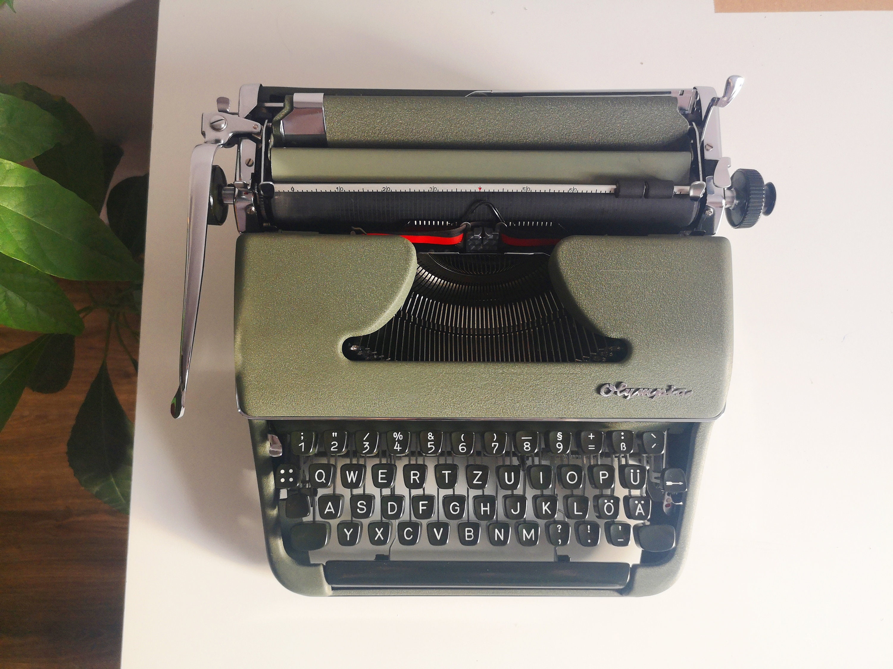 Olympia SM2 - 動作するタイプライター：1950 年代、すぐに使用可能