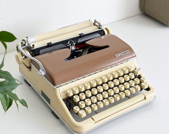 Máquina de escribir Torpedo 18 / Años 50 / Tipografía Elite / Totalmente revisada / Estuche original