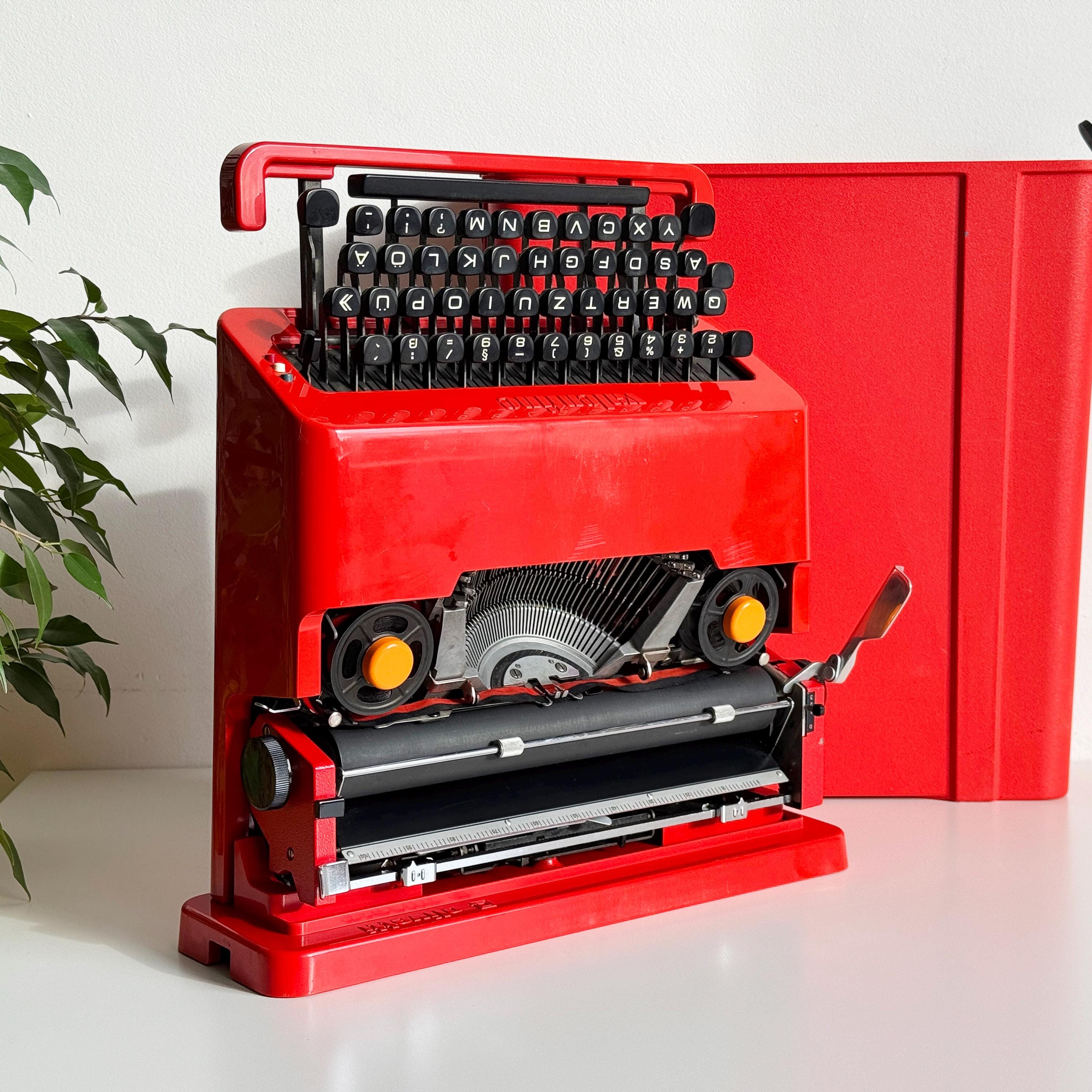 Iconic Olivetti Valentine Portable Typewriter, 1969, Working