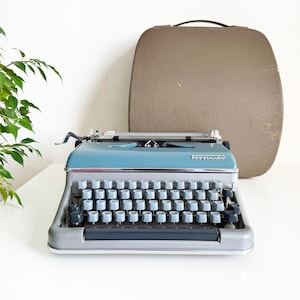 Torpedo 18b, working typewriter from 1959, Professionally maintained. Ready to use