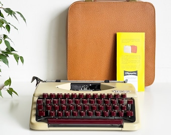 Olympia Splendid 33 Typewriter | 1960s West Germany | Fully Serviced | Portable Classic