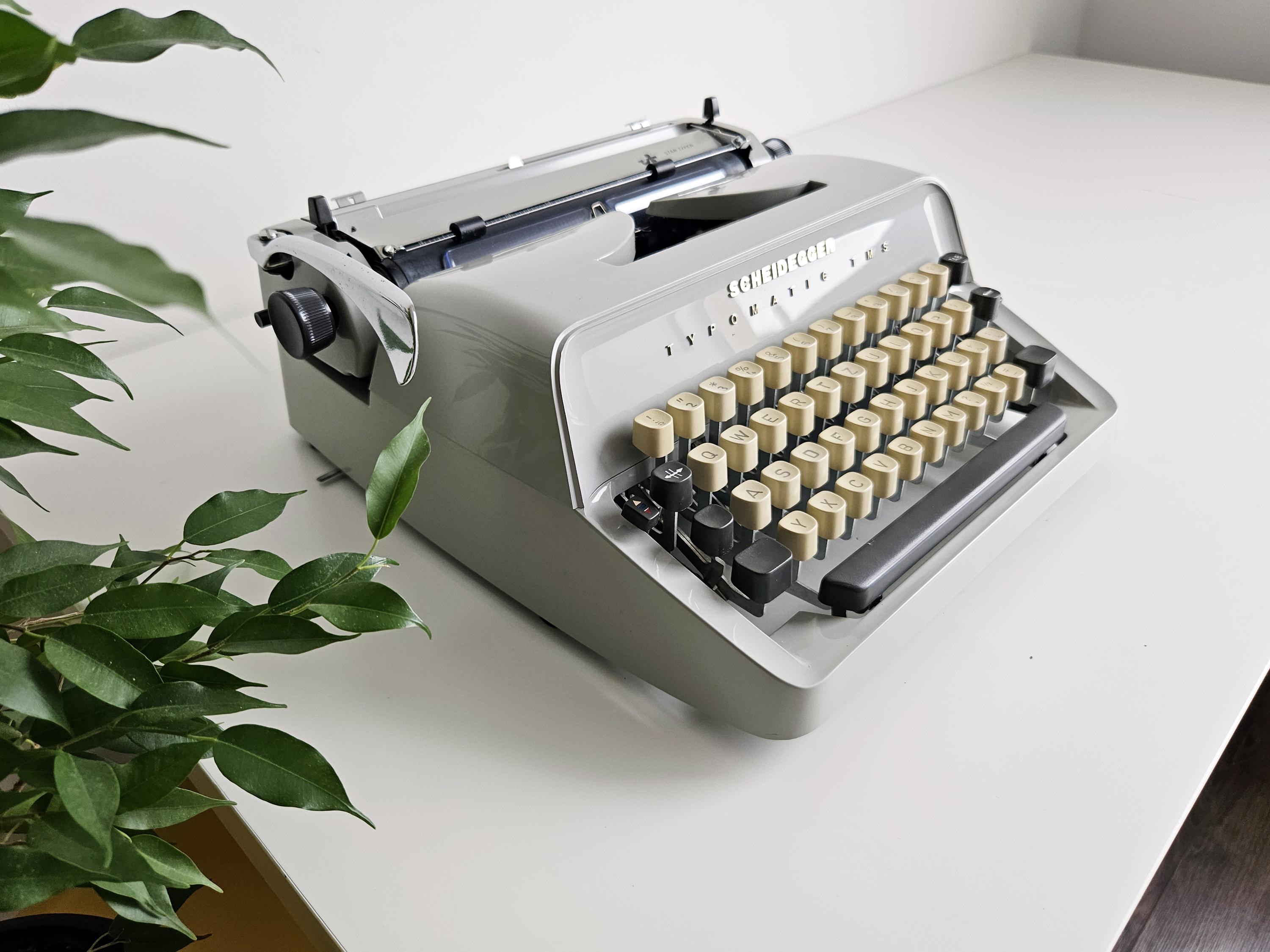 Adler typewriter - Etsy 日本