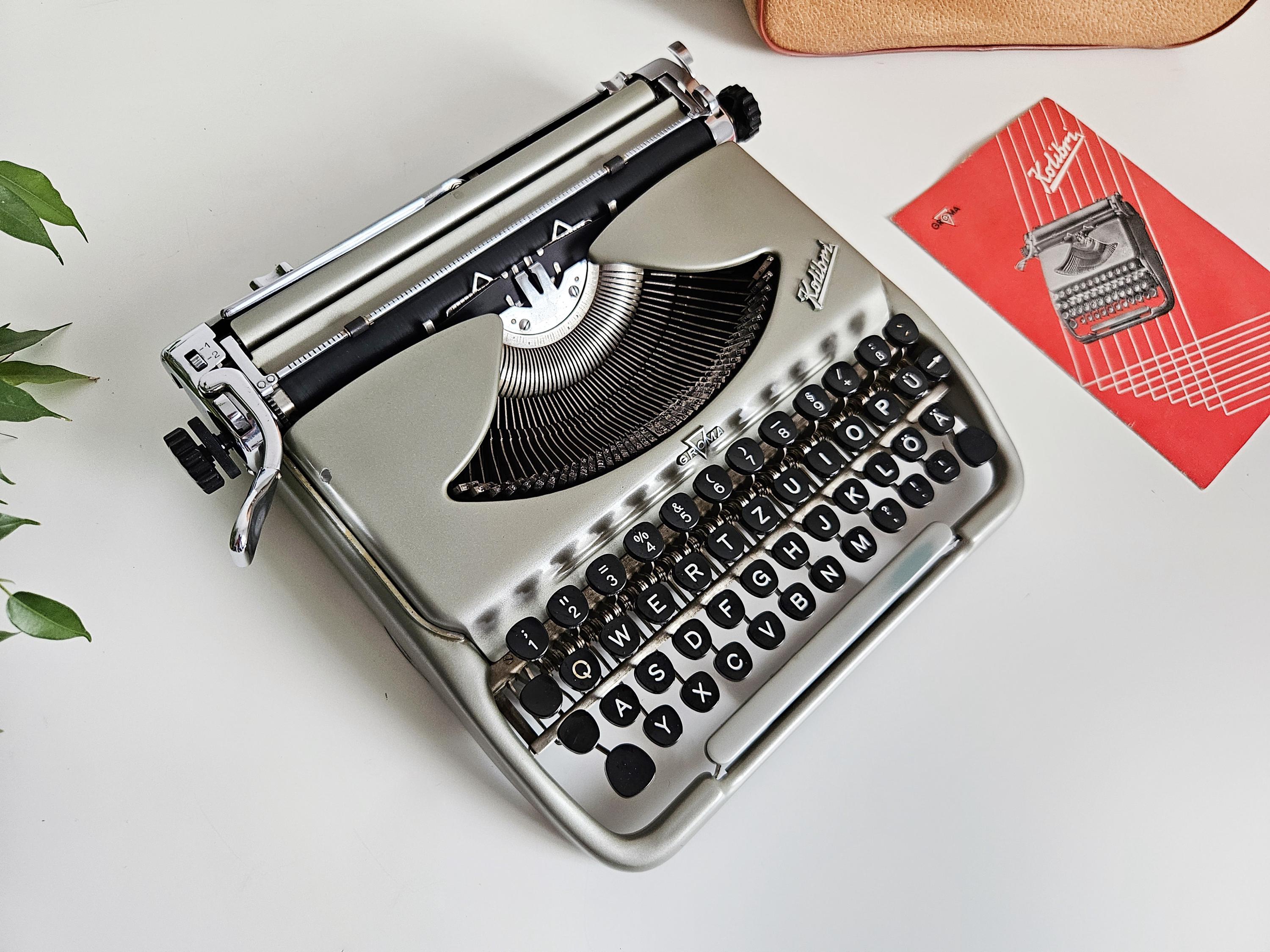 タイプライター Amazon.co.jp: タイプライターモデル、クラシックなヴィンテージ