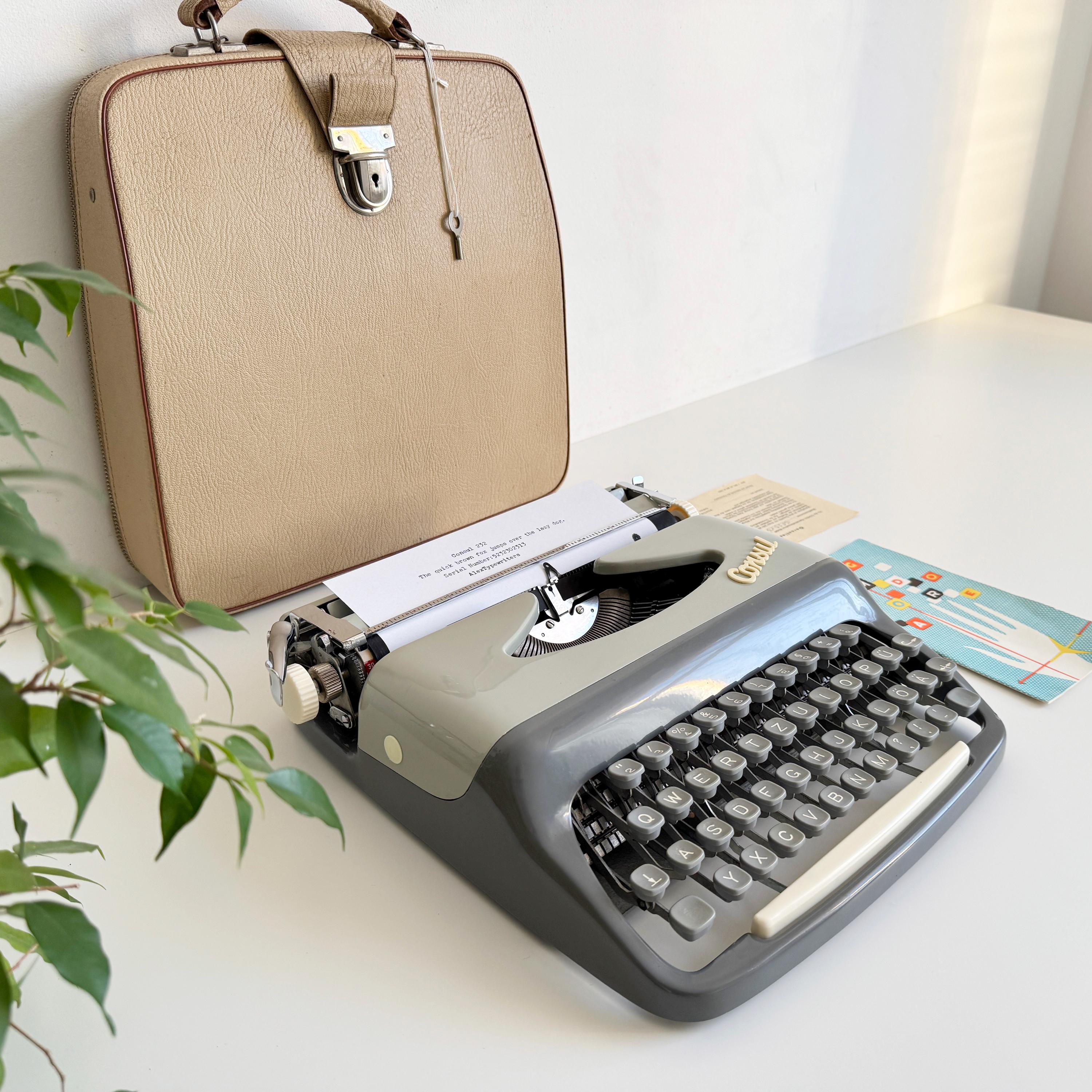 Vintage Consul 232 Typewriter – Ultra-light Portable 1960s Working