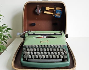 ウクライナ語タイプライター・完動品 AlexTypewriters - Etsy 日本