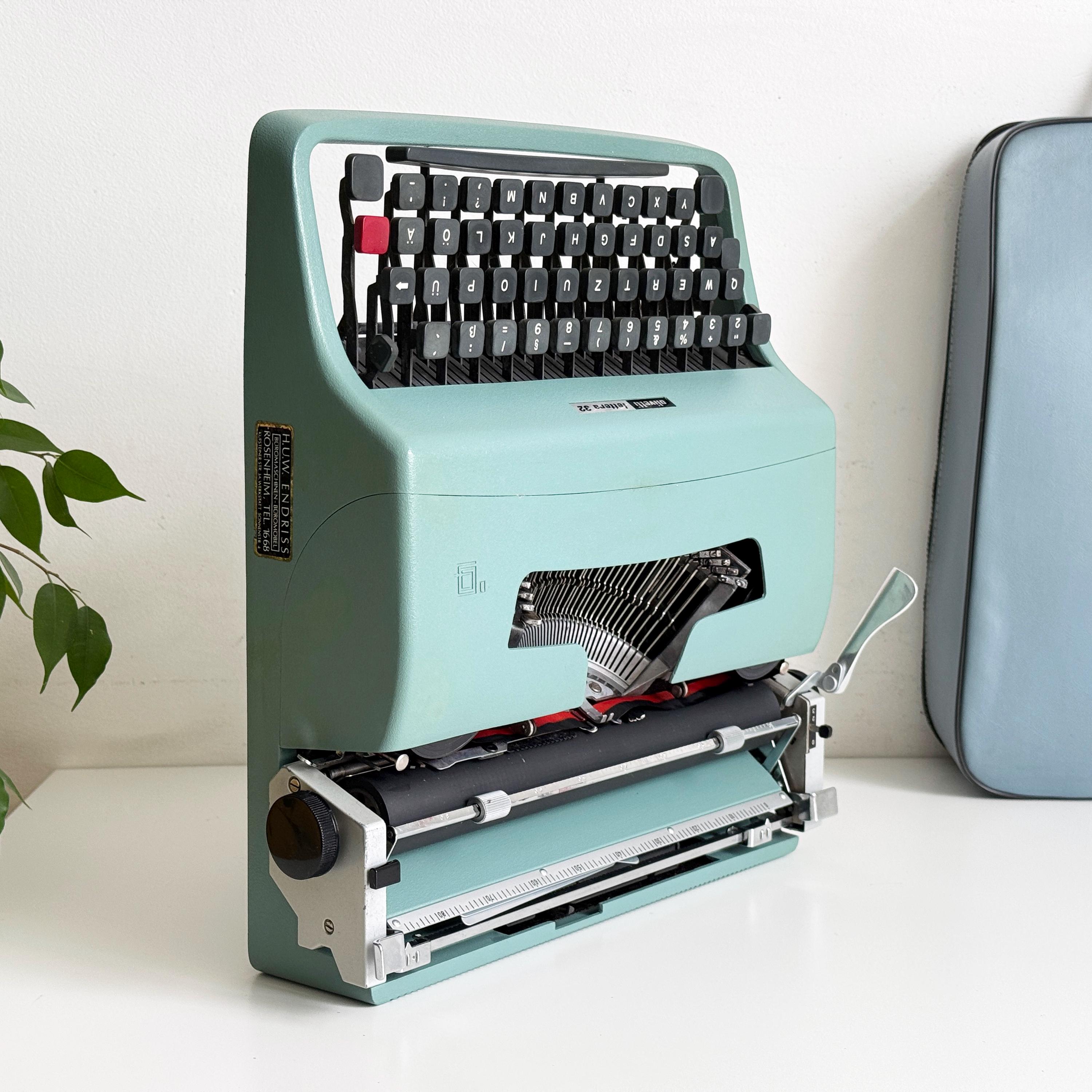 Olivetti typewriter - Etsy 日本