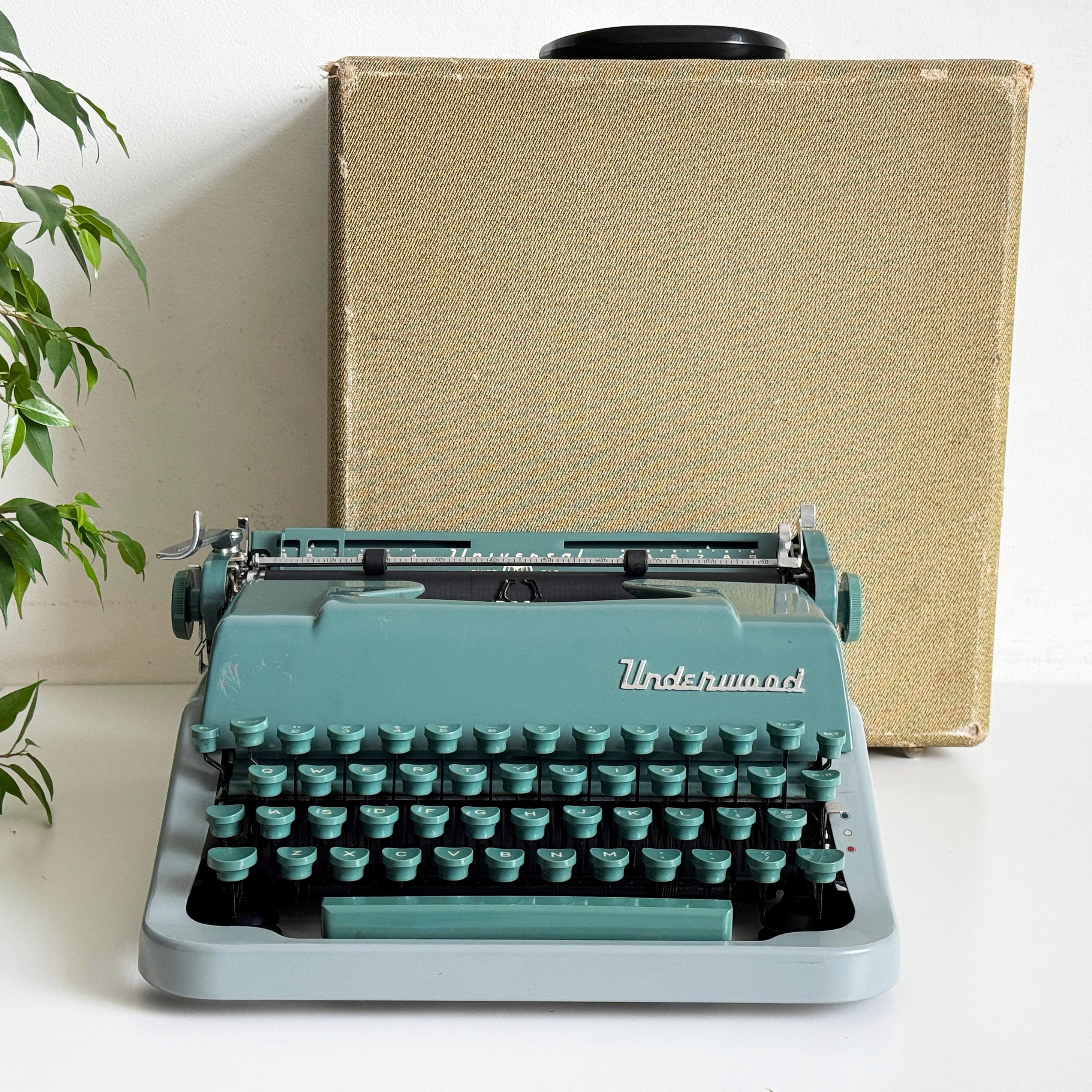 ［ケース付き］タイプライター 動作未確認 AlexTypewriters - Etsy 日本