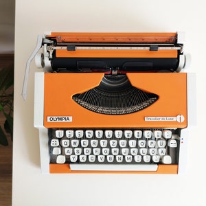Vintage Olympia Traveller De Luxe Portable Typewriter, 1960s