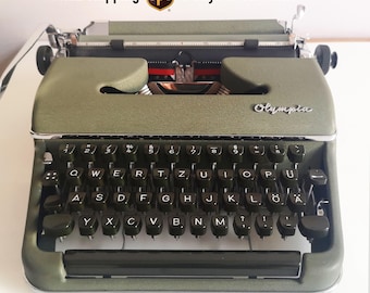 Olympia SM3 Vintage Typewriter With Original Case, Portable