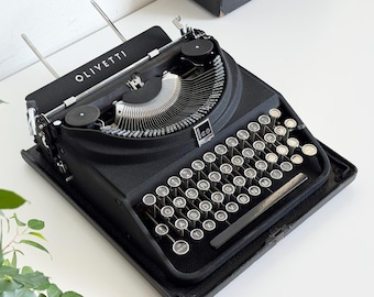 Pre-War Olivetti Ico, working typewriter, 1930s, Professionally maintained