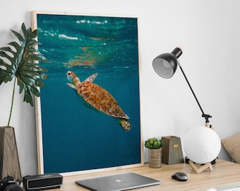 Lámina de tortuga marina en acuarela, arte minimalista para pared con temática oceánica (descarga digital)