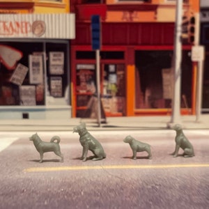 Miniature Dog Breed Diorama Set - Boxer, Pit Bull, Akita Inu, German Sheperd - 3D Printed - Hot Wheels Size - 1/64 Scale Models set1