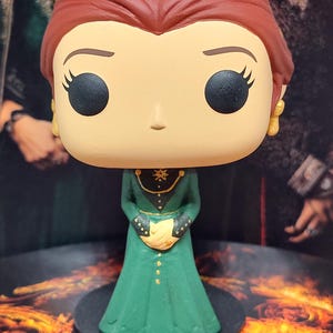 Custom Pop of Queen Alicent Hightower aka &quot;The Queen in Chains&quot;.