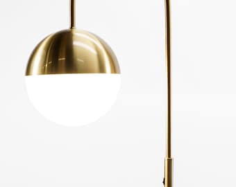 Sleek Arc Brass Floor Lamp: Midcentury Modern Style, LED Bulb