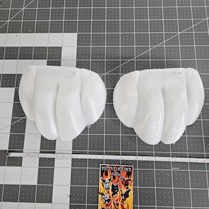 TPU realistic slim fursuit toes 3D printed, flexible hollow feetpaws