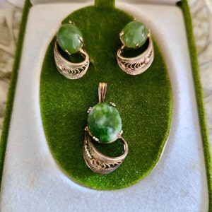 Vintage Sorrento Sterling Jade Filigree Pendant and Screw back Earrings