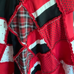 Handmade Patchwork Primitive Rustic Rag Quilt Red Black Stadium Blanket