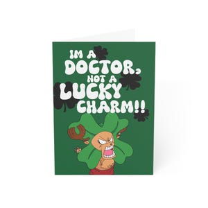 One Piece - Chopper St Patricks Day Karte - Lustiges Anime Klee Anzug Design - Kawaii Doctor Not a Lucky Charm Grußkarte