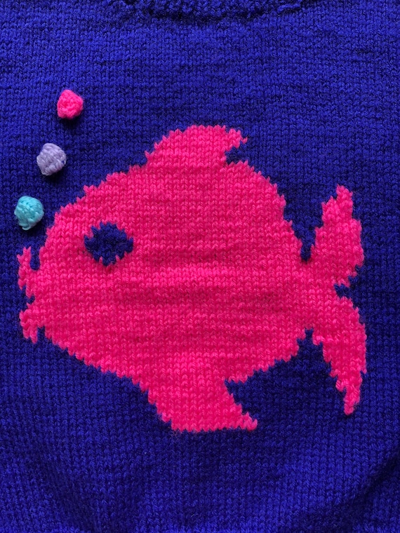 Vintage purple hand knit pullover with pink fish … - image 6