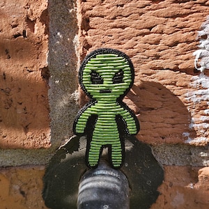 Alien Design, Alien UFO, Accessoires, Weltraum, Stickerei, grün