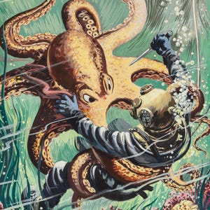Op de afbeelding: Vintage illustratie van een duiker in een duikpak die onder water vecht met een grote octopus. De octopus is bruin en beige, met de duiker die een mes vasthoudt. De achtergrond is groen met bellen en waterplanten.