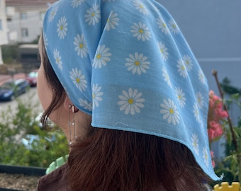 Conjunto de pañuelo de algodón con estampado de margaritas - 4 opciones de colores / Pañuelo cuadrado para la cabeza / Accesorio floral para el cabello / Pañuelo de moda para mujer
