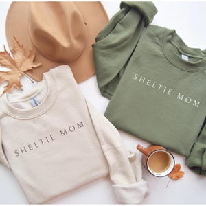 Sheltie Mom Sweatshirt, Sheltie Dad Sweatshirt, Sheltie Mom Shirt, Sheltie Dad Shirt, Sheltie Gifts, Sheltie Mama, Dog Mom Sweatshirt