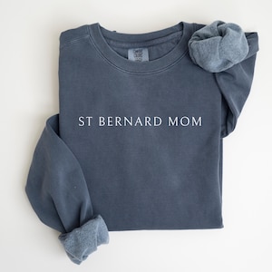 Comfort Colors Saint Bernard Mama Sweatshirt, Custom Saint Bernard Name Shirt, St Bernard Mom Gift, St Bernard Head Crewneck, St Bernard Dad