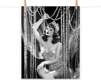Vintage Showgirl with Pearls Poster – Black and White Old Hollywood Glamour Wall Art for Retro Home Decor