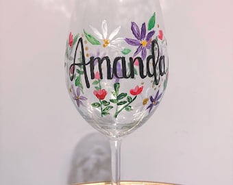 Personalised Floral Hand-Painted Wine Glass – Custom Name Drinkware
