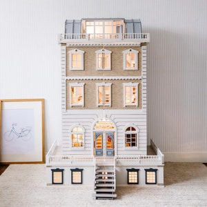 gift for kids a giant dollhouse