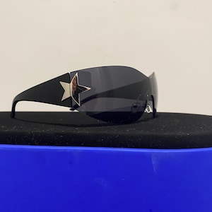 Brand New 2000s Deadstock Frameless Rave Sunglasses with Y2K  - Trending Vintage Retro Rectangle Round Steampunk Futuristic Black Lense Edgy