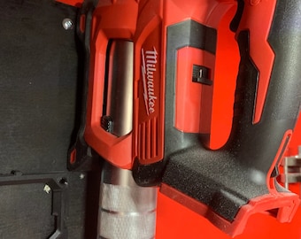 Milwaukee M18 Grease Gun Mount