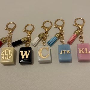 Personalized Flower Mahjong Tile Bag Charm, choose your tile and monogram bild 3