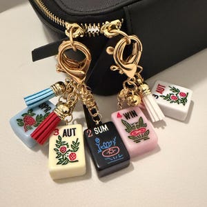 Personalized Flower Mahjong Tile Bag Charm, choose your tile and monogram bild 2